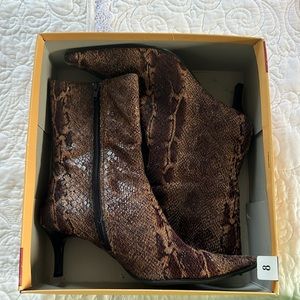 Vintage Snake print mid-calf pointed kitten heel boots